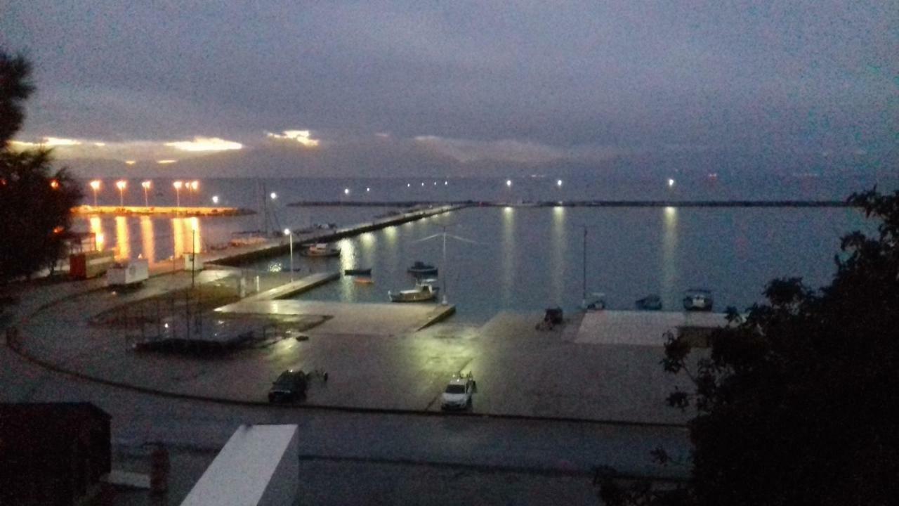 Ariadne Apartments نيا ميشانيونا المظهر الخارجي الصورة